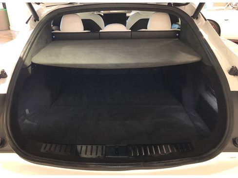 Used 2022 Tesla Model S Plaid image 16