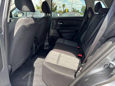 Used 2025 Nissan Rogue SV FWD image 28