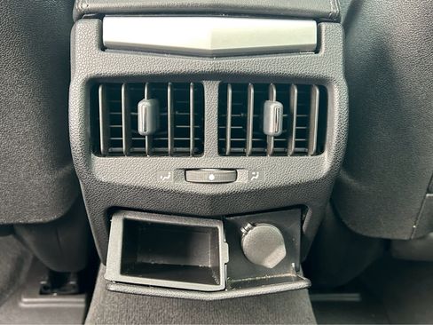 Used 2010 Cadillac CTS Premium image 10