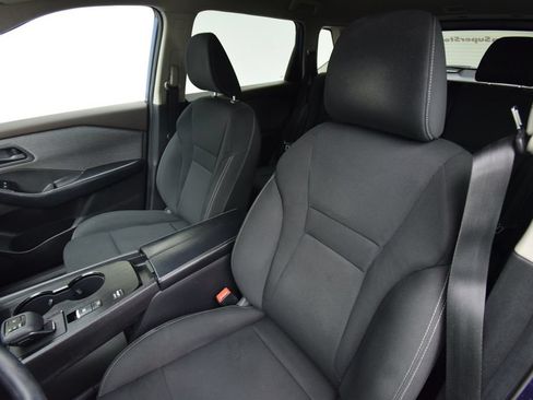 Used 2023 Nissan Rogue S FWD image 17