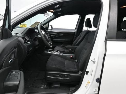 Used 2022 Honda Pilot Sport image 11