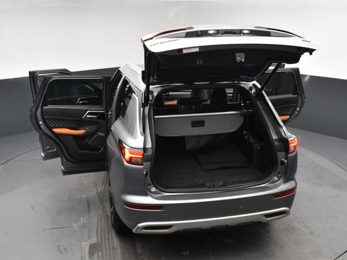 Used 2022 Mitsubishi Outlander SEL image 25