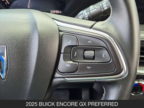 Used 2025 Buick Encore GX Preferred FWD image 18