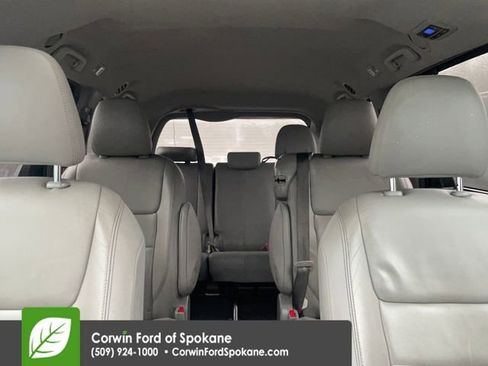Used 2015 Toyota Sienna XLE image 37