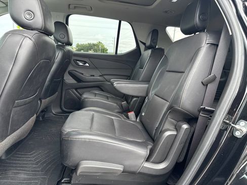 Used 2018 Chevrolet Traverse Premier w/ Redline Edition AWD/4WD image 9