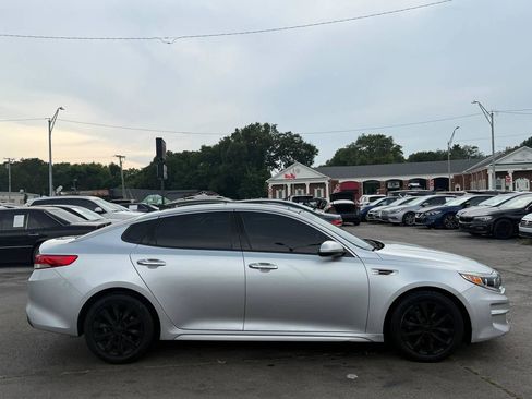 Used 2016 Kia Optima EX w/ Premium Package FWD image 11