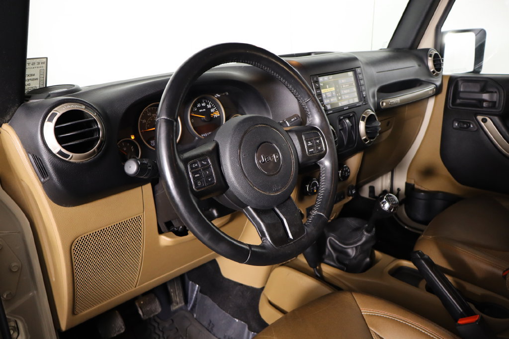 Used 2016 Jeep Wrangler Sahara AWD/4WD image 17