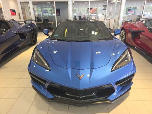 Used 2023 Chevrolet Corvette Stingray Convertible w/ Z51 Performance Package image 2