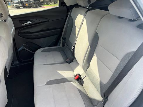 Used 2025 Chevrolet TrailBlazer LT FWD image 21