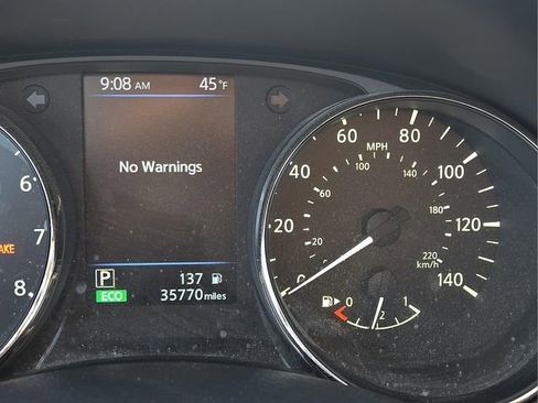 Used 2020 Nissan Rogue SV image 27