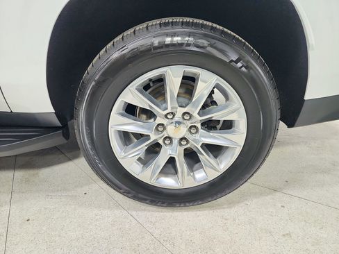 Used 2023 Chevrolet Suburban Premier image 48