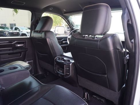 Used 2022 RAM 2500 Laramie AWD/4WD image 11
