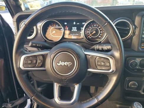 Used 2021 Jeep Wrangler Unlimited Sahara image 27