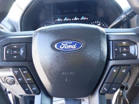 Used 2022 Ford F250 XL w/ Power Equipment Group RWD image 11