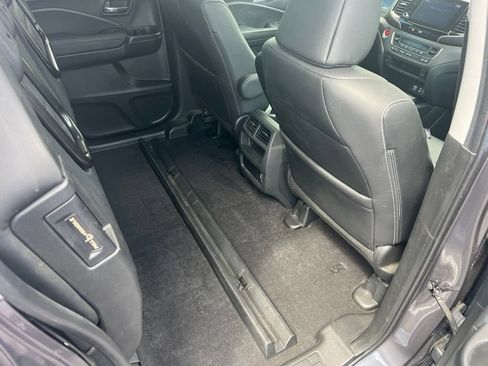 Used 2023 Honda Ridgeline RTL-E image 13