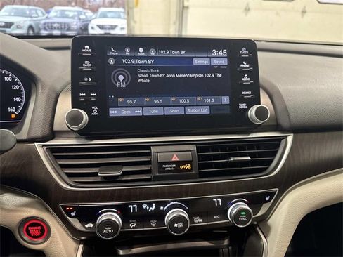 Used 2021 Honda Accord EX-L image 9