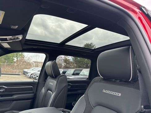New 2026 RAM 1500 Laramie AWD/4WD image 18