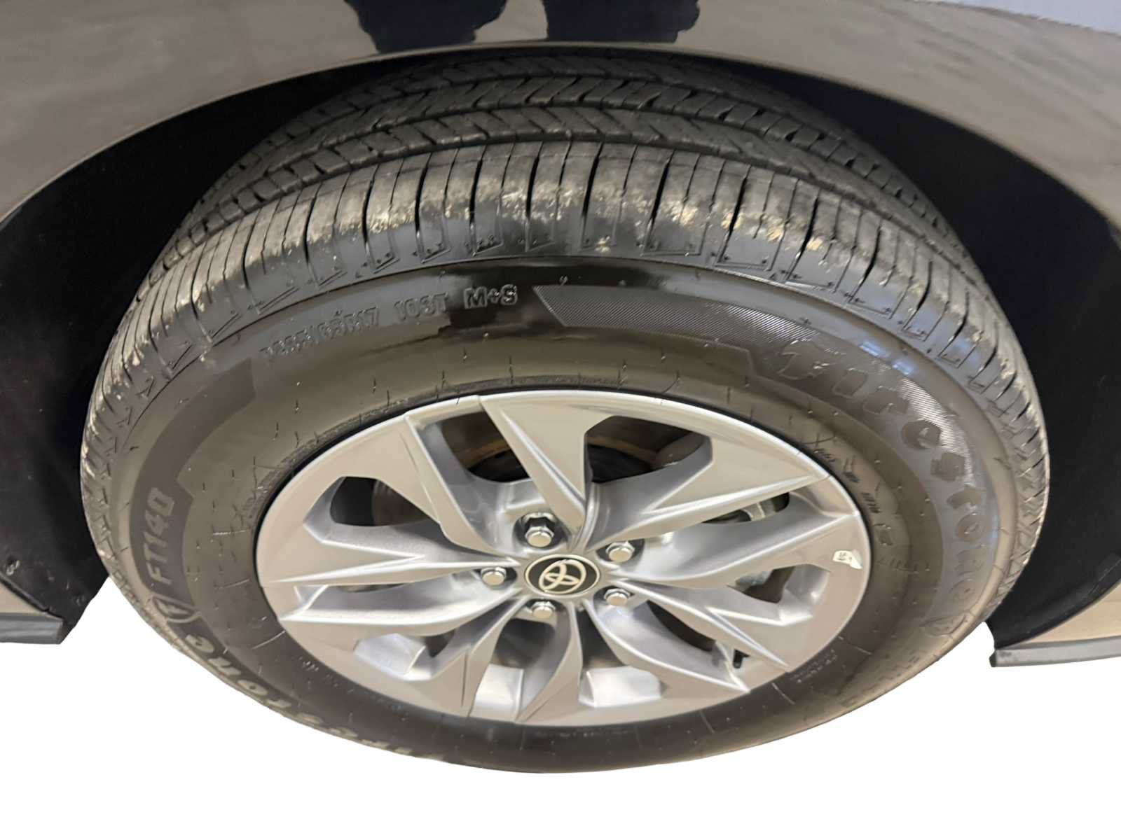 Used 2026 Toyota Sienna LE AWD/4WD image 12