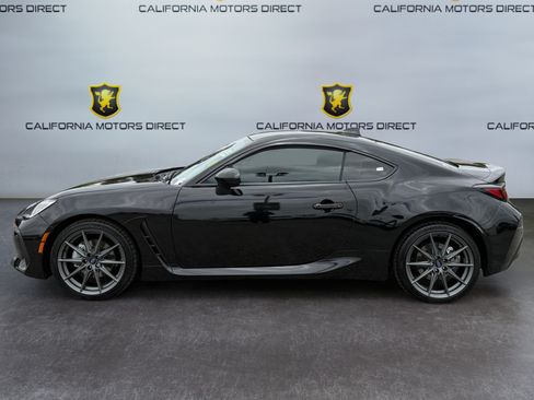 Used 2024 Subaru BRZ Limited RWD image 2