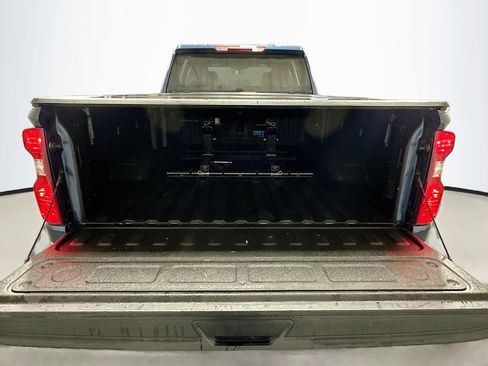 Used 2022 Chevrolet Silverado 2500 Custom w/ Custom Value Package AWD/4WD image 26