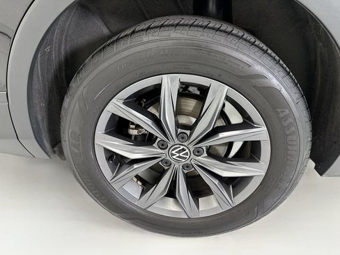 Used 2023 Volkswagen Tiguan SE FWD image 30