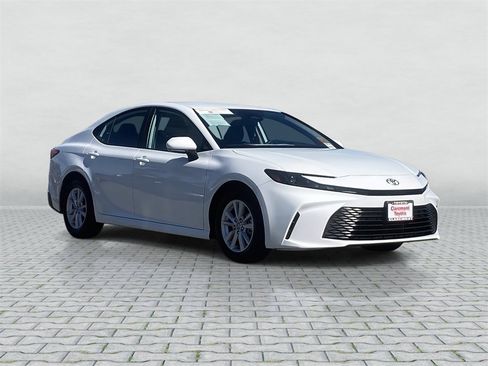 Certified 2025 Toyota Camry LE image 10