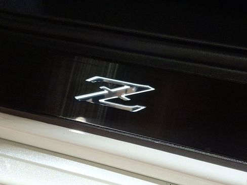 Used 2025 Nissan Z NISMO w/ Floor Mat Package image 31