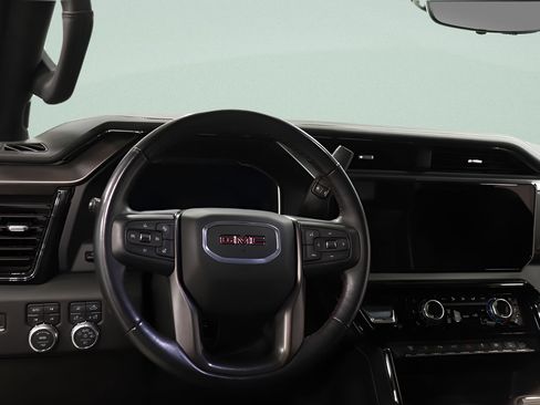 Used 2025 GMC Sierra 2500 AT4X w/ AT4X AEV Edition AWD/4WD image 9