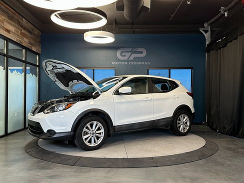 Used 2019 Nissan Rogue Sport S w/ Appearance Package image 14