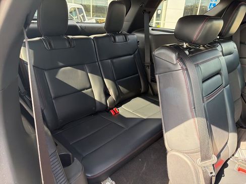 Used 2025 Ford Explorer ST-Line w/ ST-Line Street Pack image 18