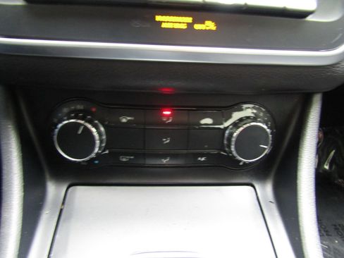 Used 2015 Mercedes-Benz GLA 250 GLA 250 4MATIC Sport Utility 4 w/ Sport Package image 17