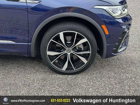 Used 2023 Volkswagen Tiguan SEL R-Line AWD/4WD image 10
