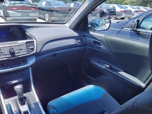 Used 2014 Honda Accord LX image 9