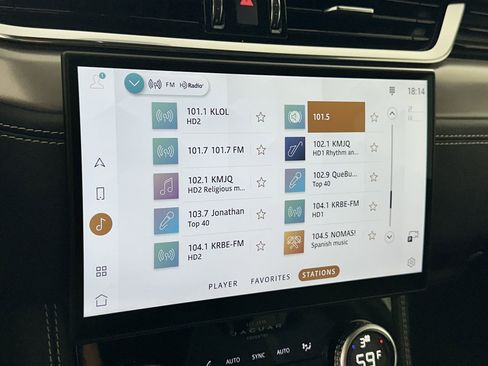 Used 2026 Jaguar F-PACE R-Dynamic S image 23