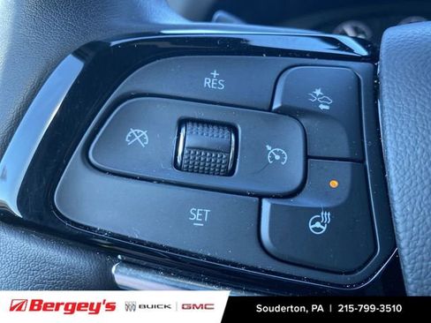 Certified 2023 Buick Enclave Essence image 40