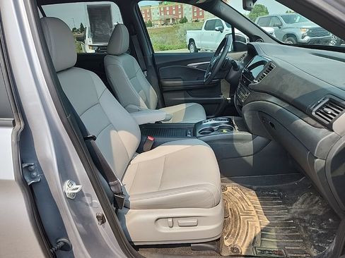 Used 2023 Honda Passport EX-L image 45