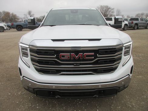 New 2026 GMC Sierra 1500 SLT w/ SLT Premium Plus Package image 12