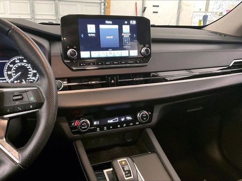 Used 2022 Mitsubishi Outlander SE image 6