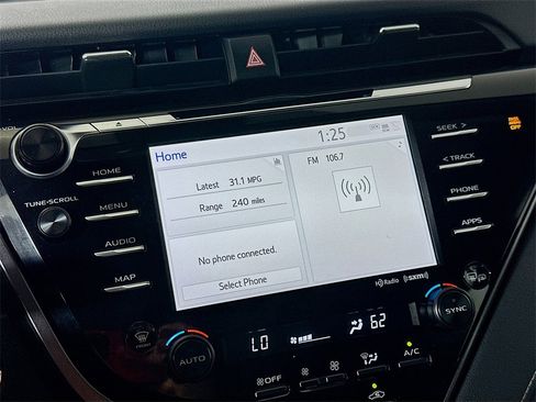 Used 2020 Toyota Camry XSE image 23