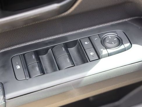 New 2026 Toyota Tacoma SR AWD/4WD image 15