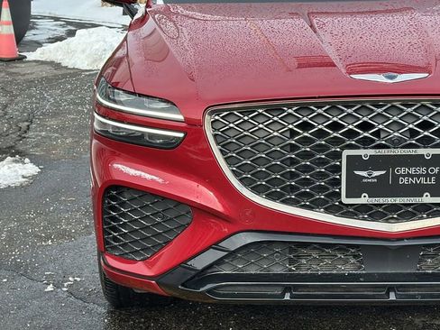 Used 2023 Genesis GV70 2.5T w/ Sport Prestige Package image 3