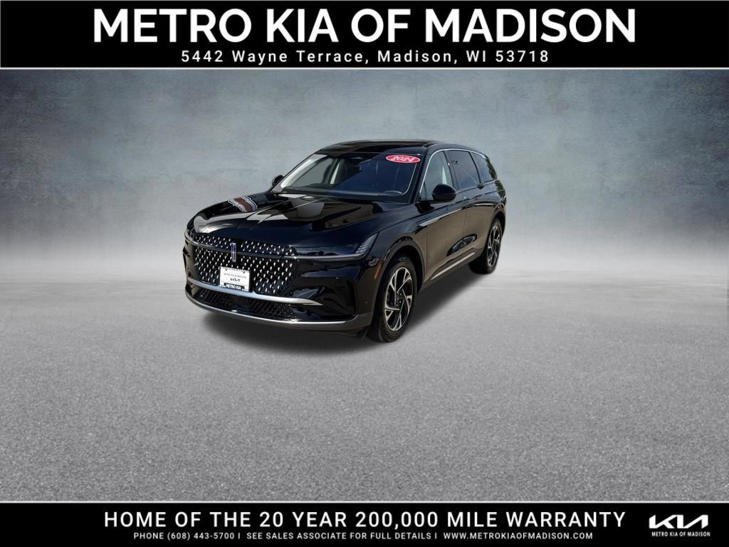 Used 2024 Lincoln Nautilus Premier w/ Equipment Group 102A AWD/4WD image 1