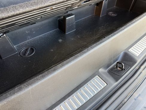 Used 2018 GMC Yukon Denali image 40