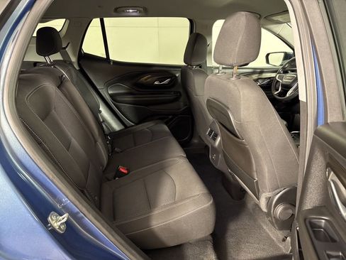 Used 2024 GMC Terrain SLE image 15