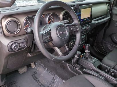 Used 2018 Jeep Wrangler Unlimited Sport S
