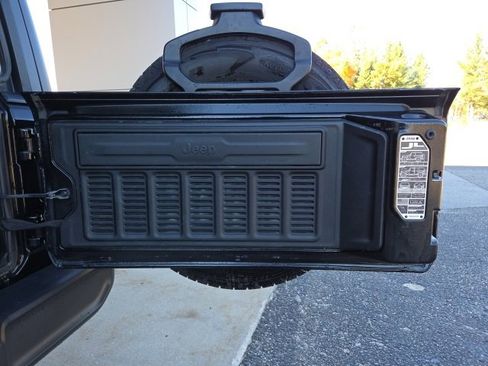 Used 2021 Jeep Wrangler Unlimited Sahara w/ Uconnect 4C Nav & Sound Group image 47