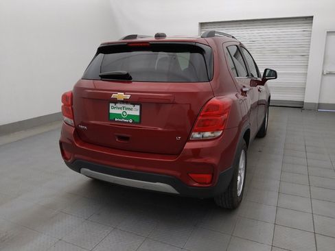 Used 2019 Chevrolet Trax LT w/ LT Convenience Package FWD image 7