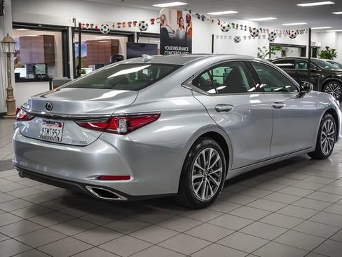 Certified 2025 Lexus ES 350 w/ Accessory Package (Z2) FWD image 6