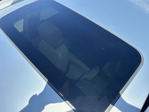 Used 2013 Nissan Rogue SL FWD image 32