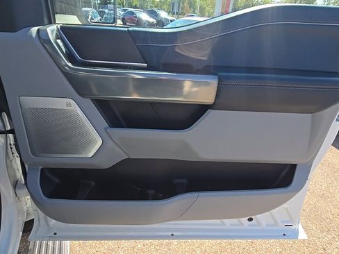 Used 2022 Ford F150 Limited image 42